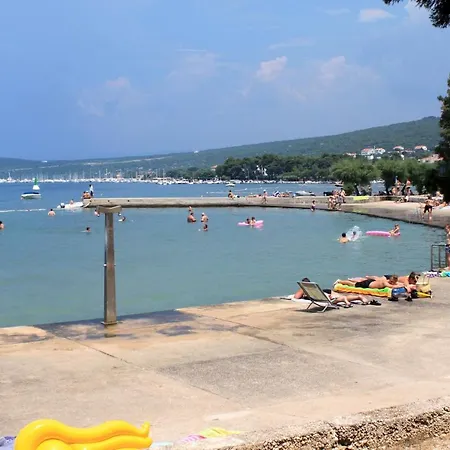 13153a Apartamento Punat